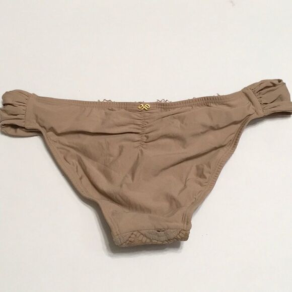 New. PILYQ water lily lace bikini bottoms. Small - Picture 3 of 5